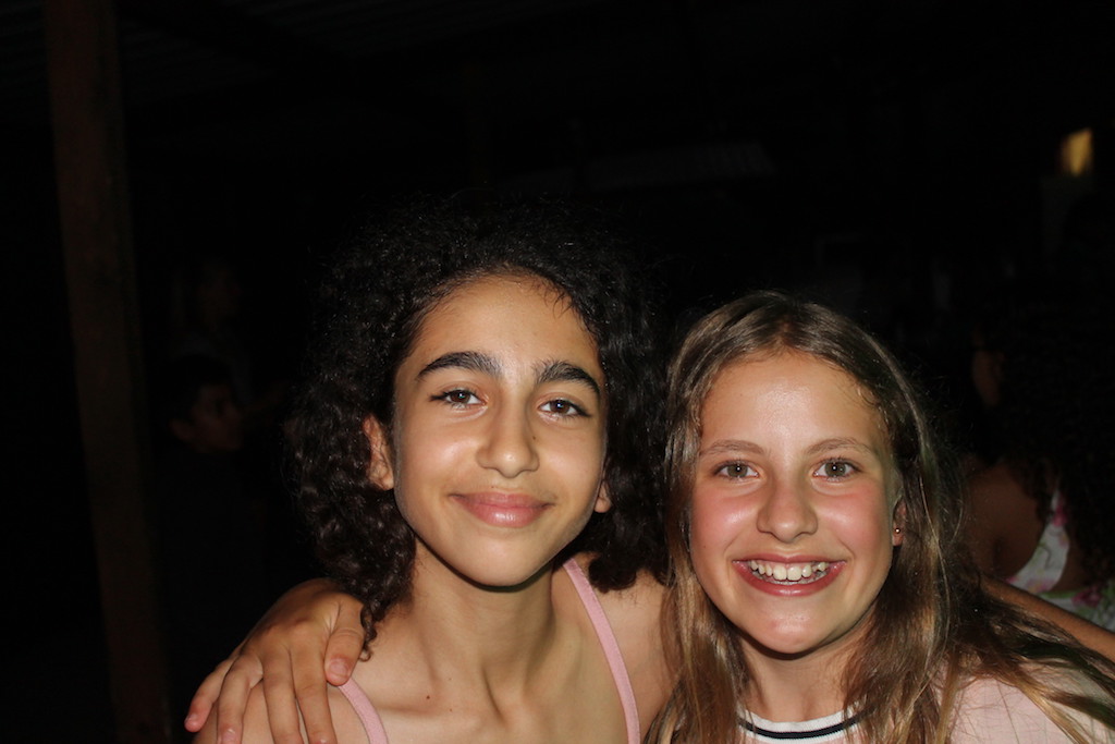 Village Camps International Summer Camp Ardèche, France 2019-07-26 https://www.villagecamps.com/journals_admin/images/2236-7381-DiscoBall18 copy.jpg
